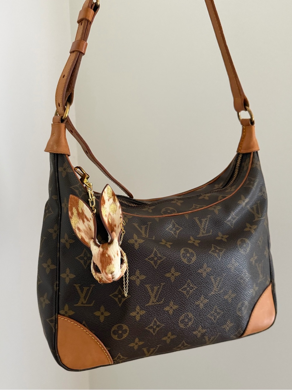 Louis Vuitton Monogram Canvas Shoulder Bag with Vachetta Trim